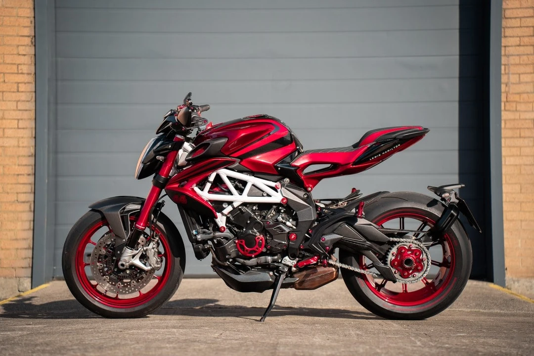 2019 MV Agusta Brutale - Image 6 of 30