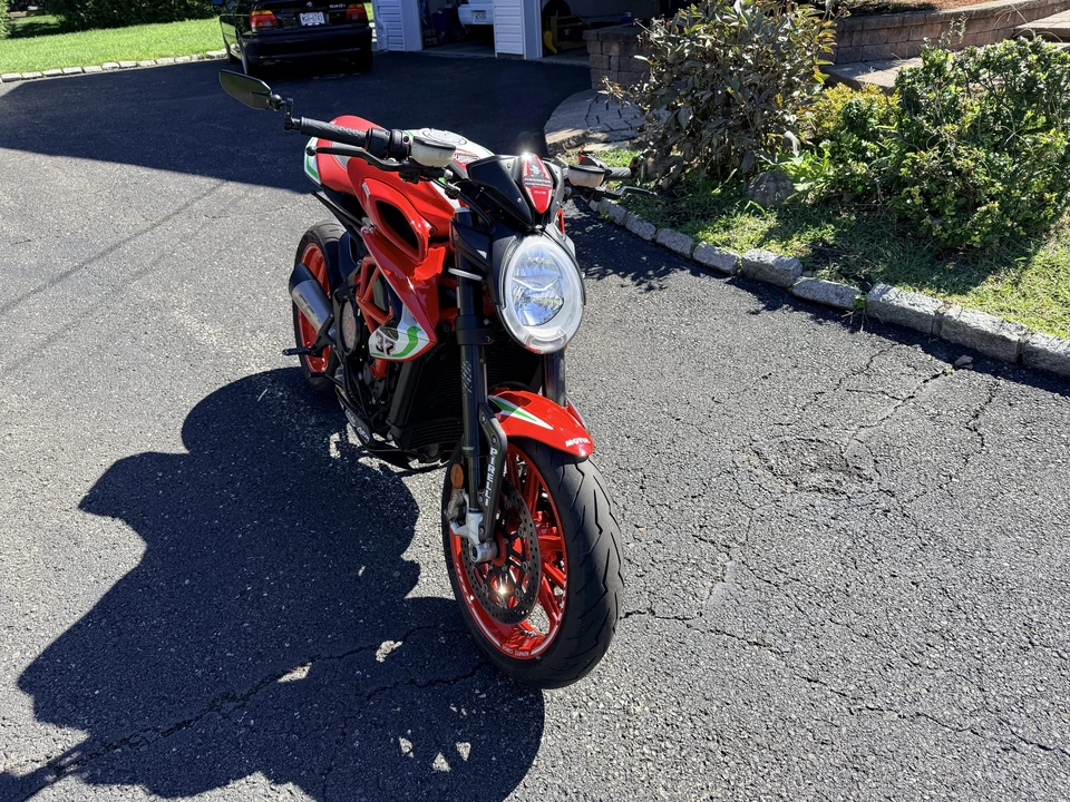 2019 MV Agusta Brutale - Image 6 of 31