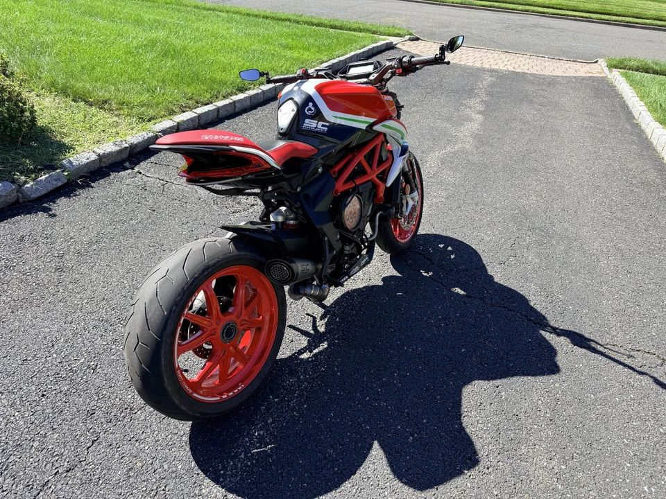 2019 MV Agusta Brutale - Image 19 of 31