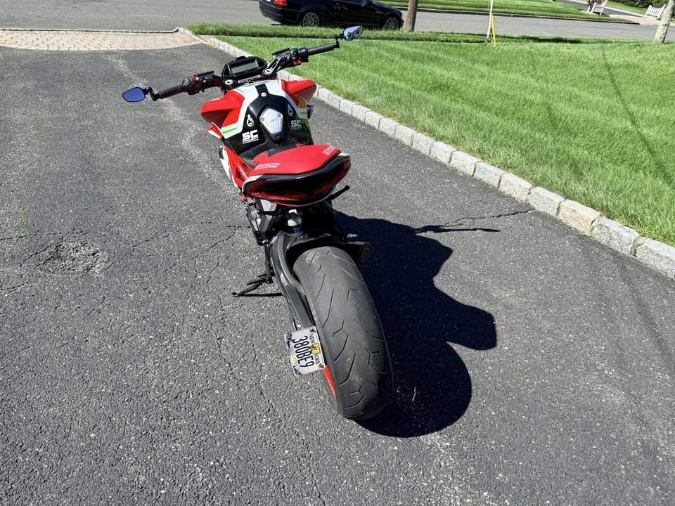 2019 MV Agusta Brutale - Image 16 of 31