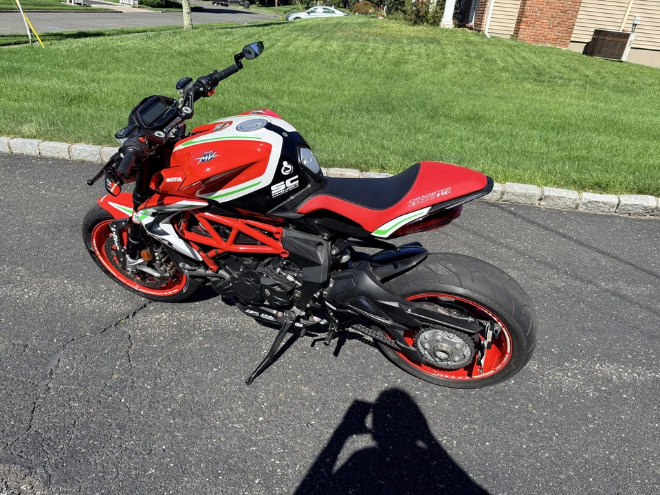 2019 MV Agusta Brutale - Image 13 of 31