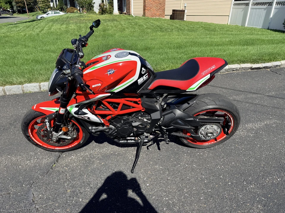 2019 MV Agusta Brutale - Image 12 of 31