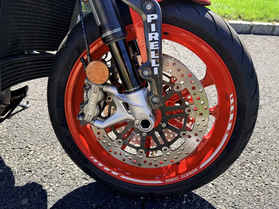 2019 MV Agusta Brutale - Image 23 of 31