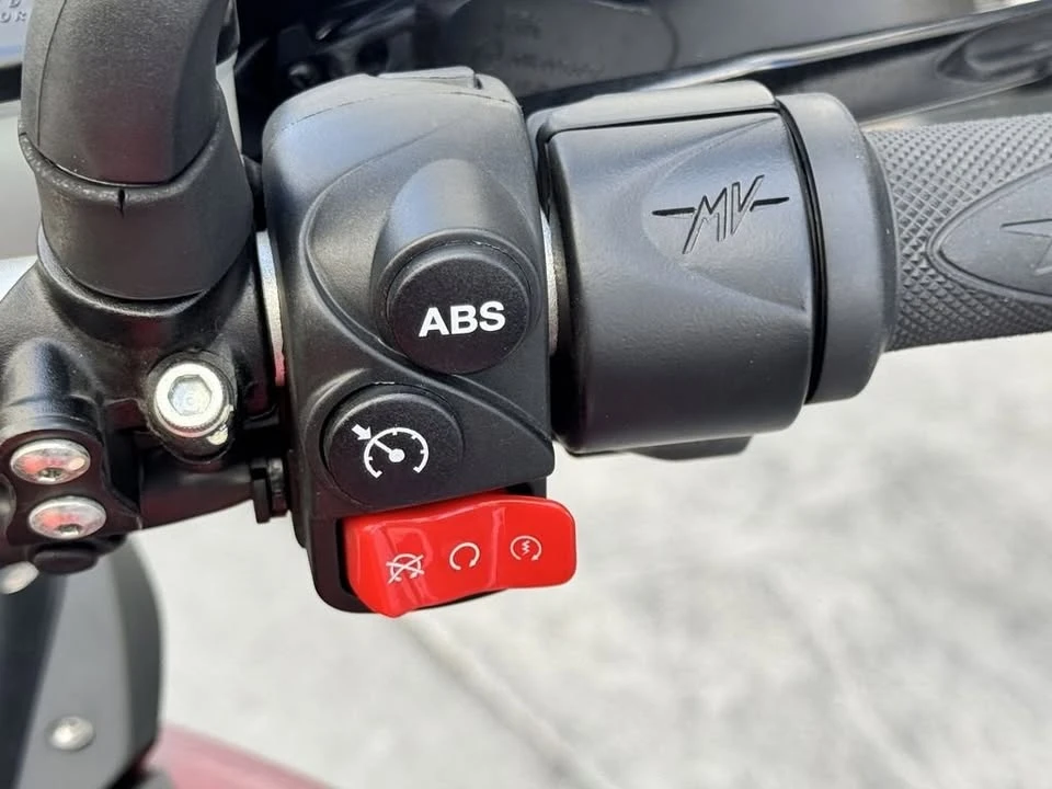 2019 MV Agusta - Image 7 of 19