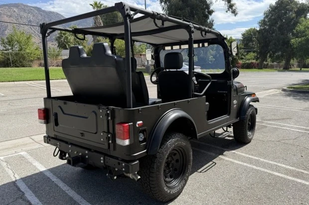 2019 Mahindra - Image 2 of 7