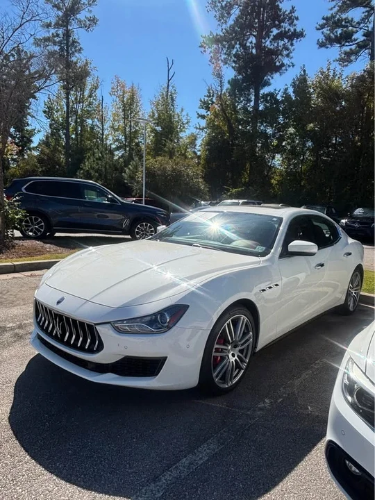 2019 Maserati Ghibli 3rd Gen - Image 2 of 2