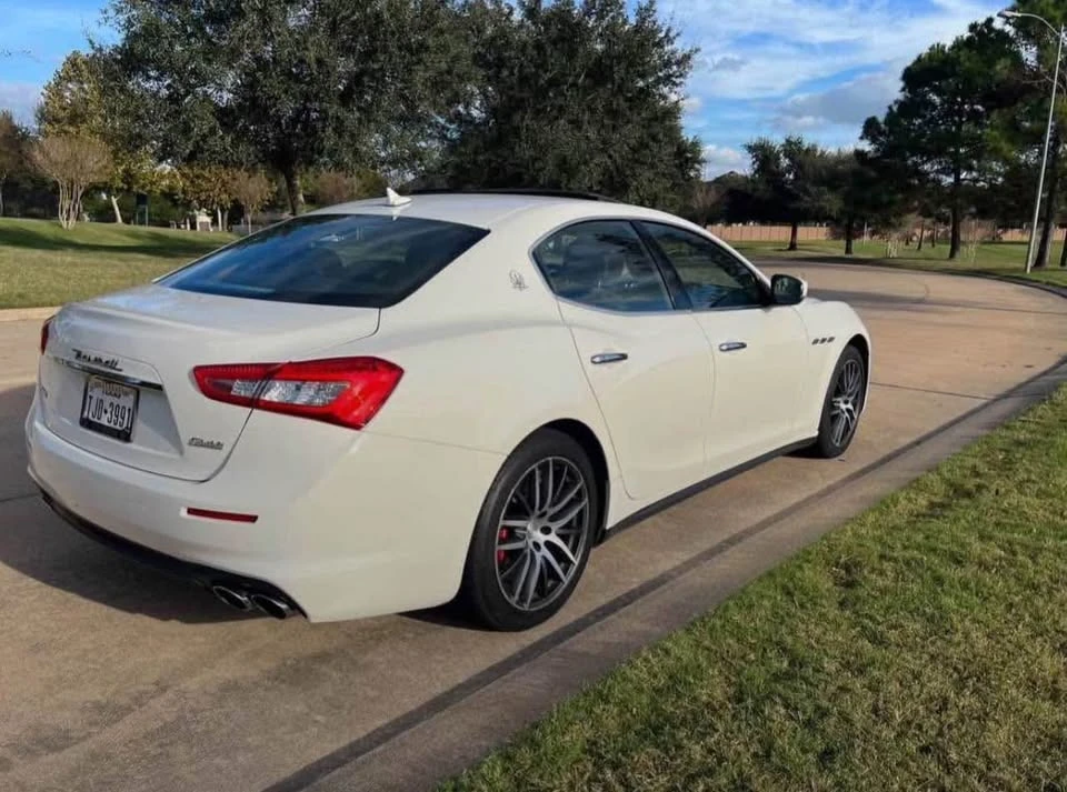 2019 Maserati Ghibli 3rd Gen - Image 5 of 10