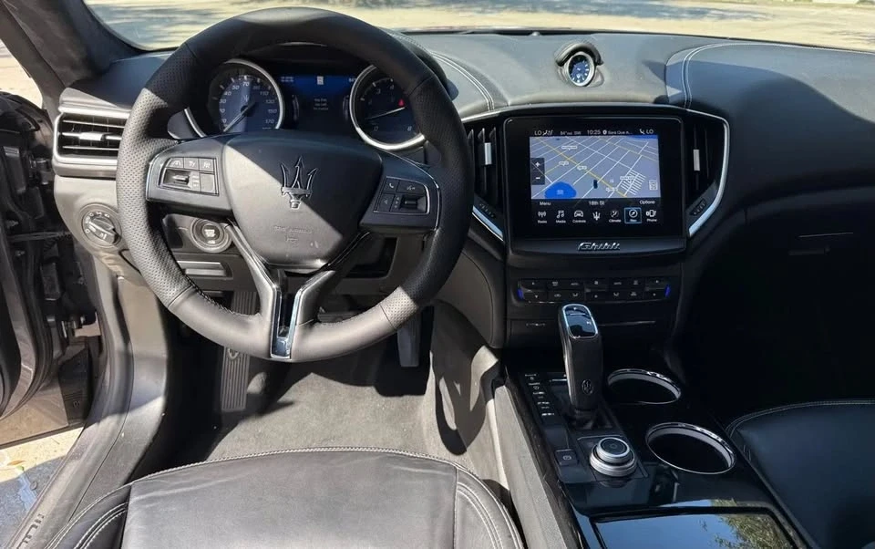 2019 Maserati Ghibli 3rd Gen - Image 9 of 15