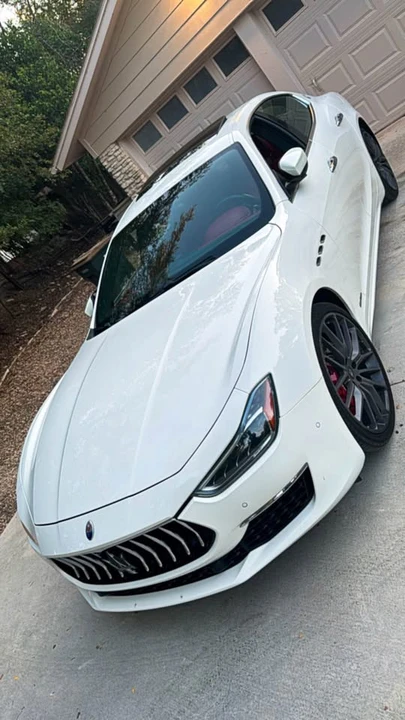 2019 Maserati Ghibli 3rd Gen - Image 2 of 18
