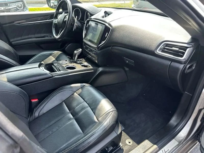 2019 Maserati Ghibli 3rd Gen - Image 13 of 17