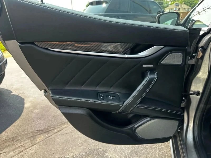 2019 Maserati Ghibli 3rd Gen - Image 10 of 17