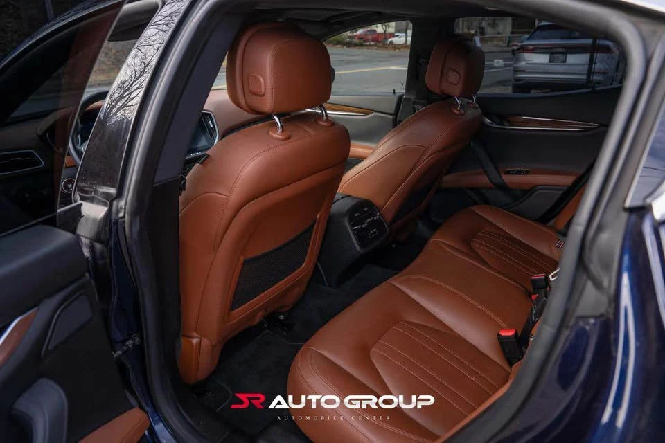 2019 Maserati Ghibli 3rd Gen - Image 9 of 13