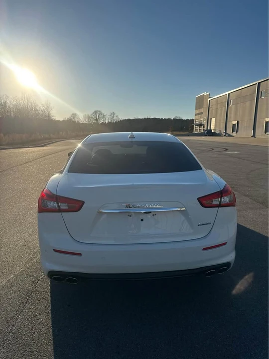 2019 Maserati Ghibli 3rd Gen - Image 14 of 16