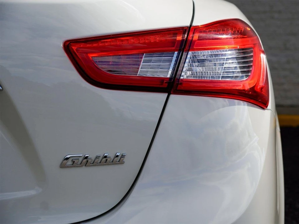 2019 Maserati Ghibli 3rd Gen - Image 12 of 31