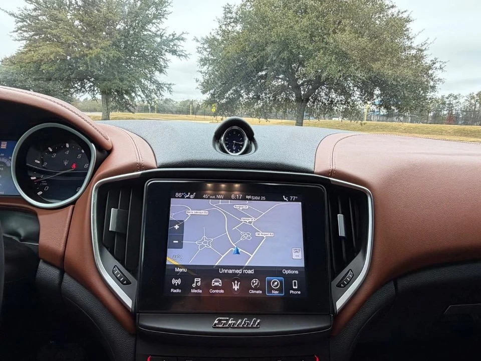 2019 Maserati Ghibli 3rd Gen - Image 17 of 21