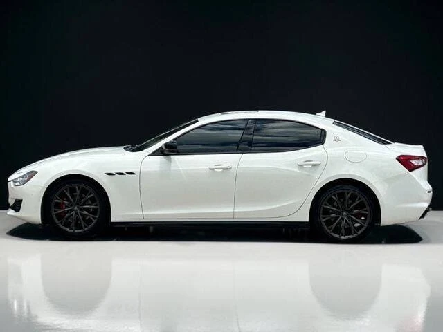 2019 Maserati Ghibli 3rd Gen - Image 7 of 20