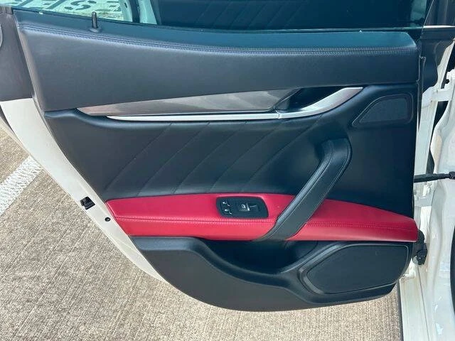 2019 Maserati Ghibli 3rd Gen - Image 18 of 20