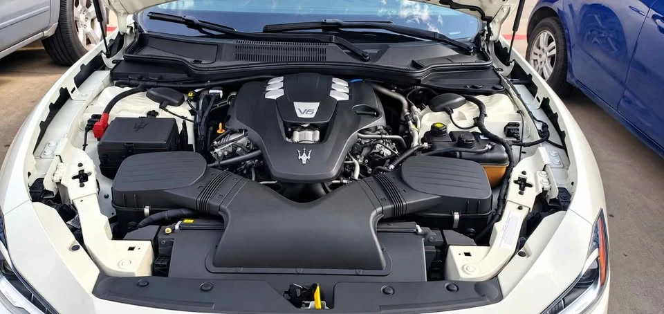 2019 Maserati Ghibli 3rd Gen - Image 10 of 14