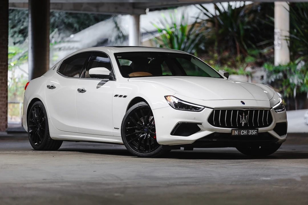 2019 Maserati Ghibli 3rd Gen - Image 9 of 31