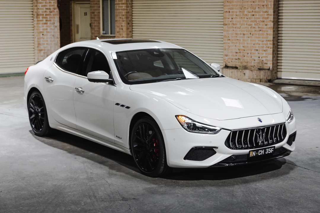 2019 Maserati Ghibli 3rd Gen - Image 17 of 31