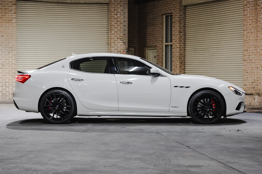 2019 Maserati Ghibli 3rd Gen - Image 8 of 31