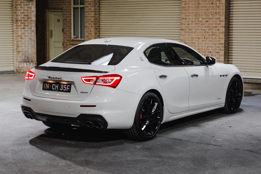 2019 Maserati Ghibli 3rd Gen - Image 15 of 31