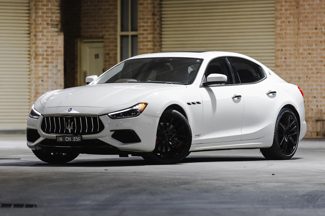 2019 Maserati Ghibli 3rd Gen - Image 3 of 31