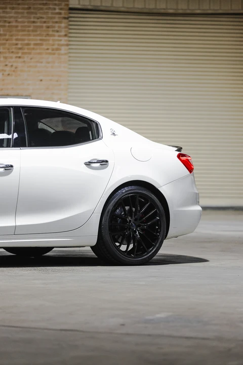 2019 Maserati Ghibli 3rd Gen - Image 28 of 31