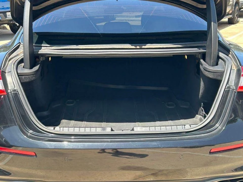 2019 Maserati Ghibli 3rd Gen - Image 7 of 16