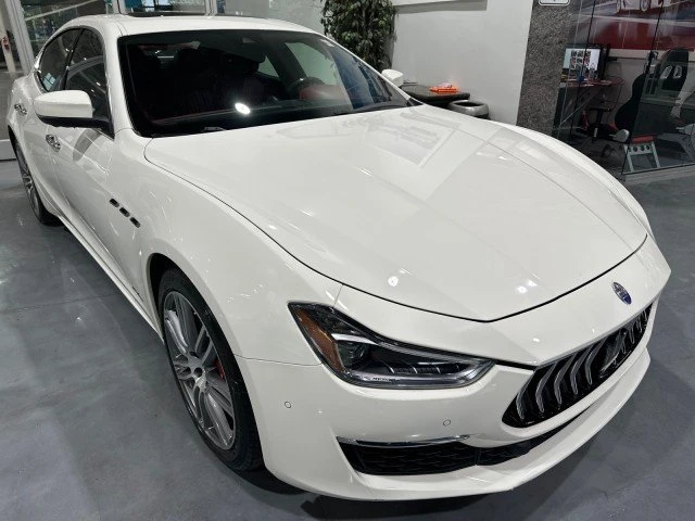 2019 Maserati Ghibli 3rd Gen - Image 11 of 20