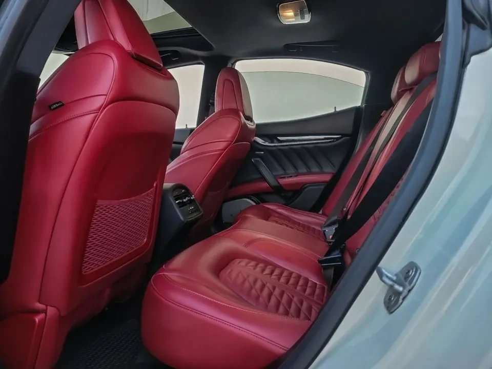 2019 Maserati Ghibli - Image 15 of 18