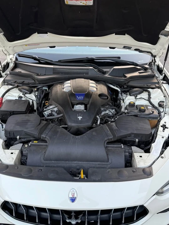 2019 Maserati Ghibli 3rd Gen - Image 5 of 13