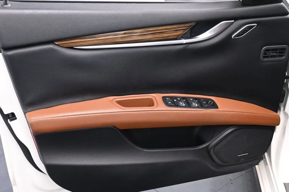 2019 Maserati Ghibli 3rd Gen - Image 9 of 19