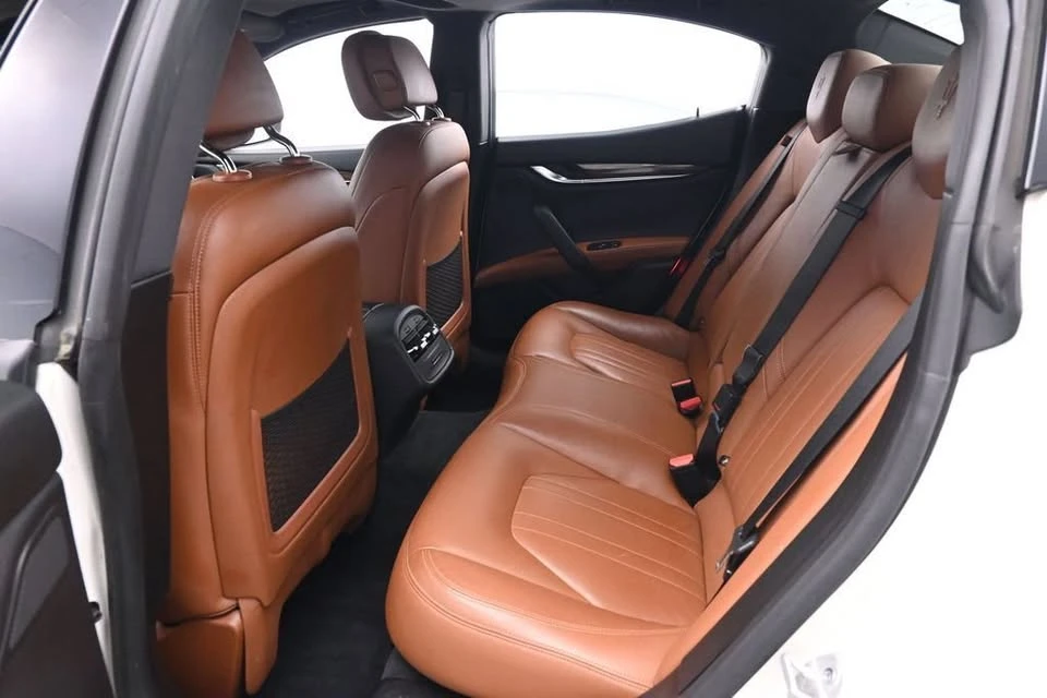 2019 Maserati Ghibli 3rd Gen - Image 14 of 19