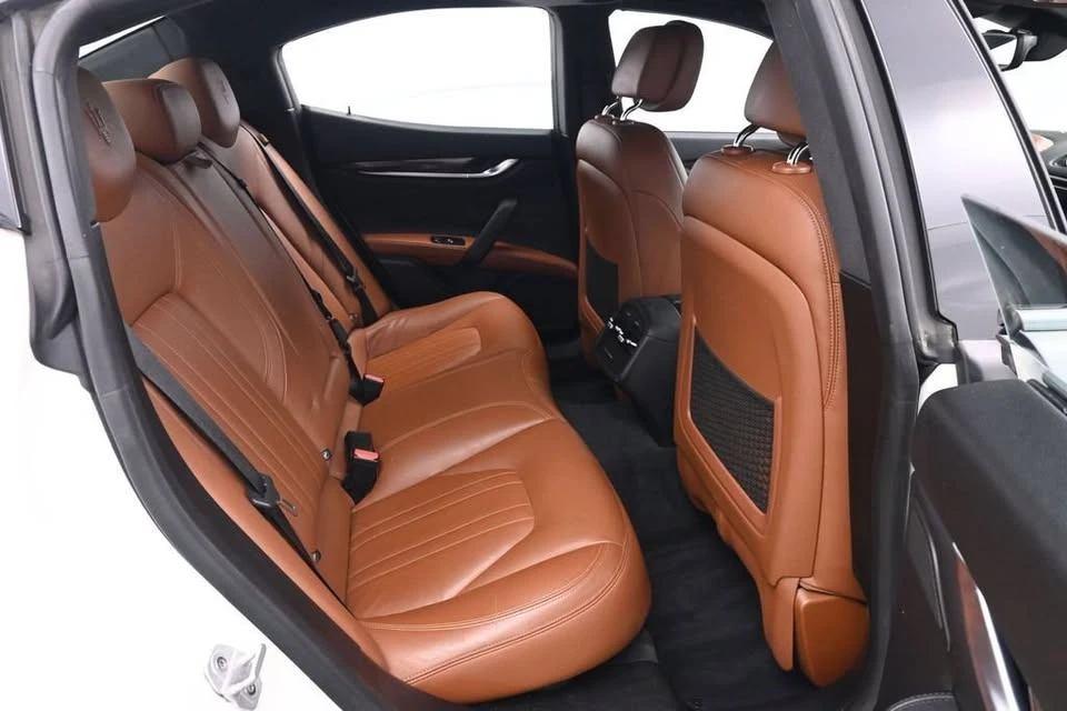2019 Maserati Ghibli 3rd Gen - Image 17 of 19