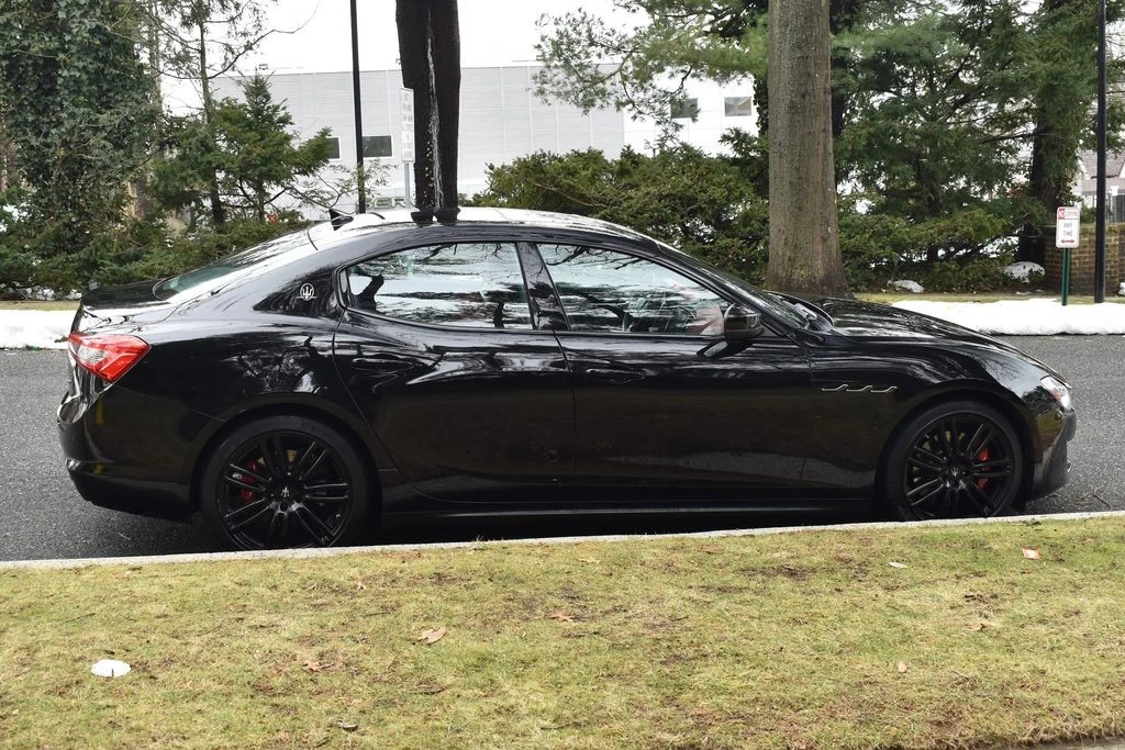 2019 Maserati Ghibli 3rd Gen - Image 9 of 12