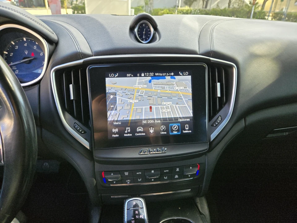 2019 Maserati Ghibli 3rd Gen - Image 15 of 18