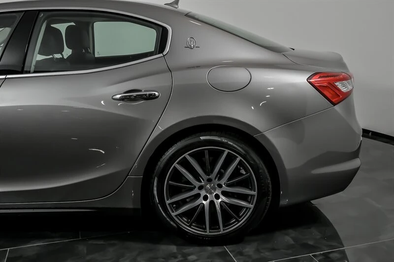 2019 Maserati Ghibli 3rd Gen - Image 8 of 21