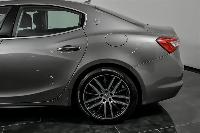 2019 Maserati Ghibli 3rd Gen - Image 8 of 12