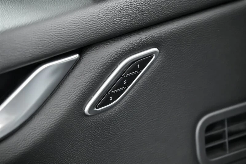 2019 Maserati Ghibli 3rd Gen - Image 18 of 21