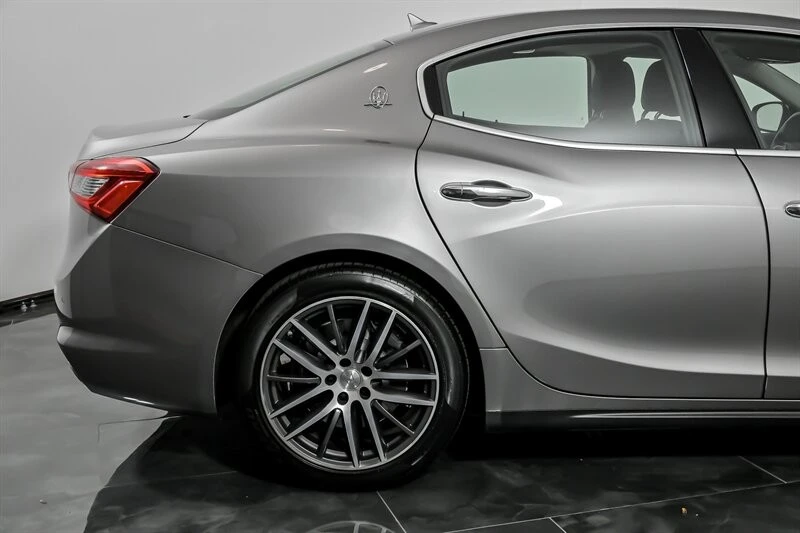 2019 Maserati Ghibli 3rd Gen - Image 12 of 21