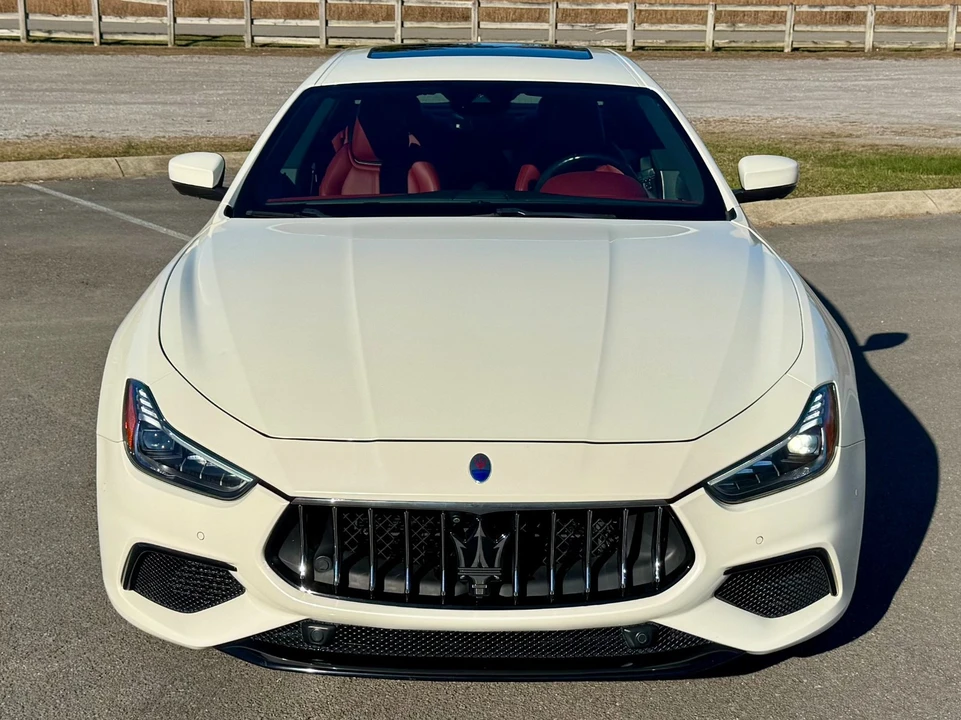 2019 Maserati Ghibli 3rd Gen - Image 4 of 12