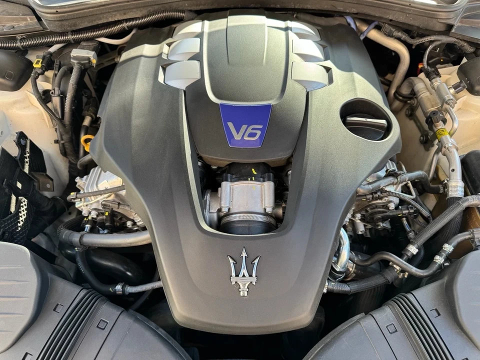 2019 Maserati Ghibli 3rd Gen - Image 16 of 17
