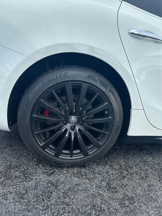2019 Maserati Ghibli 3rd Gen - Image 5 of 9