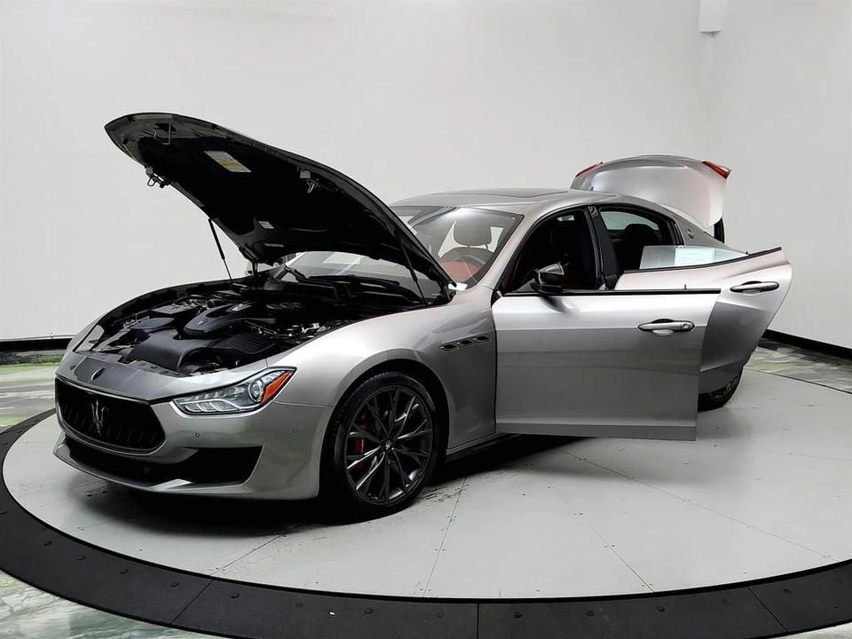 2019 Maserati Ghibli 3rd Gen - Image 9 of 12