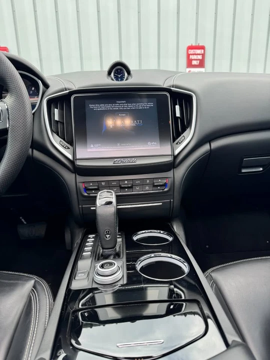 2019 Maserati Ghibli 3rd Gen - Image 13 of 16