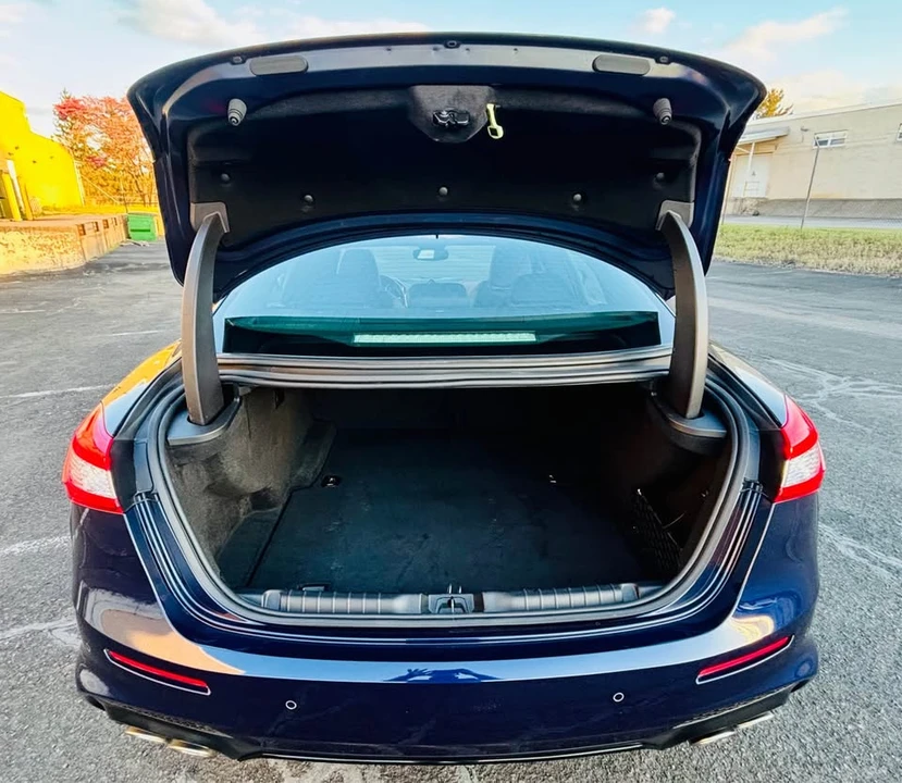 2019 Maserati Ghibli 3rd Gen - Image 14 of 17
