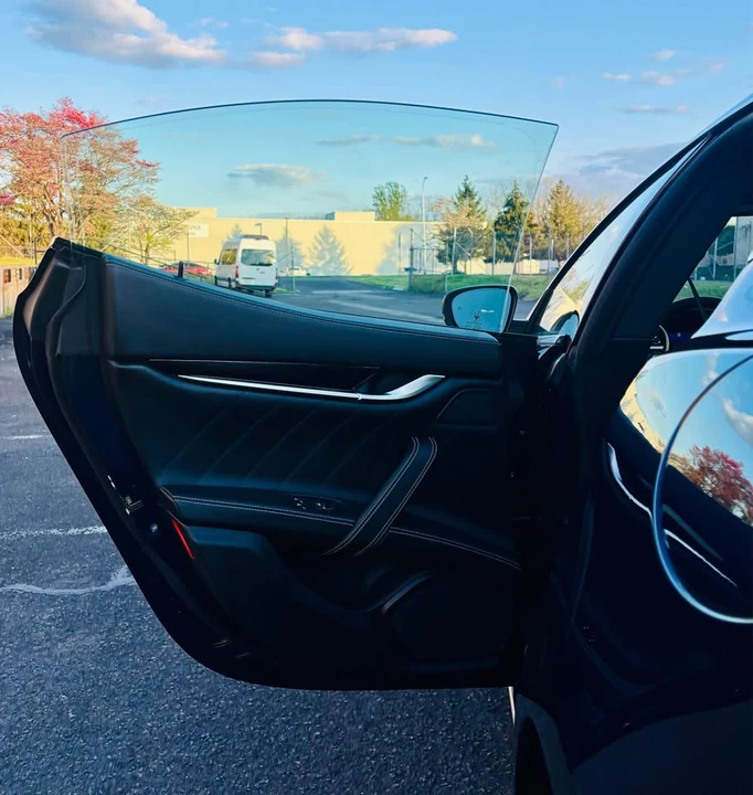 2019 Maserati Ghibli 3rd Gen - Image 15 of 17