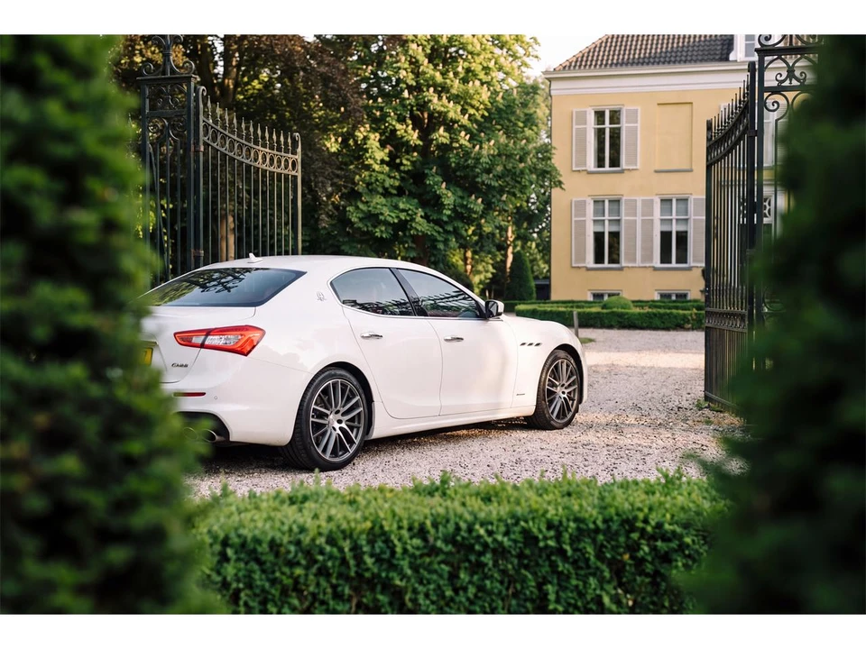 2019 Maserati Ghibli 3rd Gen - Image 4 of 11