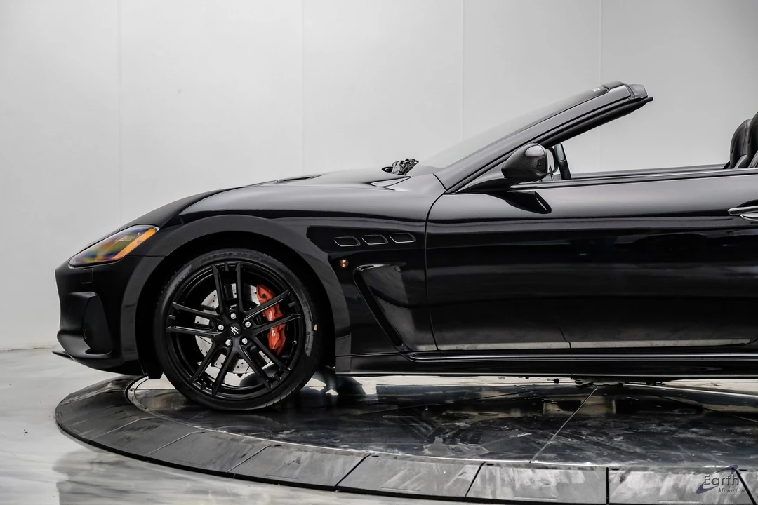 2019 Maserati - Image 9 of 31